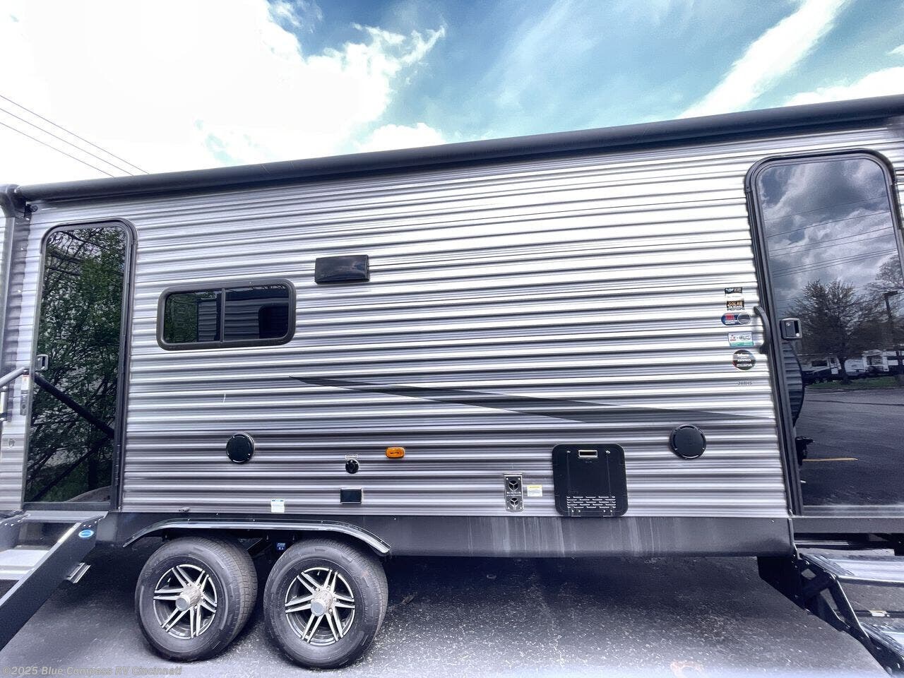 Contact us now about this 2025 Forest River Aurora 28BHS! 2025 Aurora 28BHS by Forest River from Blue Compass RV Cincinnati in Cincinnati, Ohio