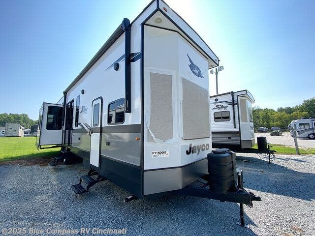 Email now about this 2026 Jayco Jay Flight Bungalow 40DLFT! New 2026 Jayco Jay Flight Bungalow 40DLFT available in Cincinnati, Ohio