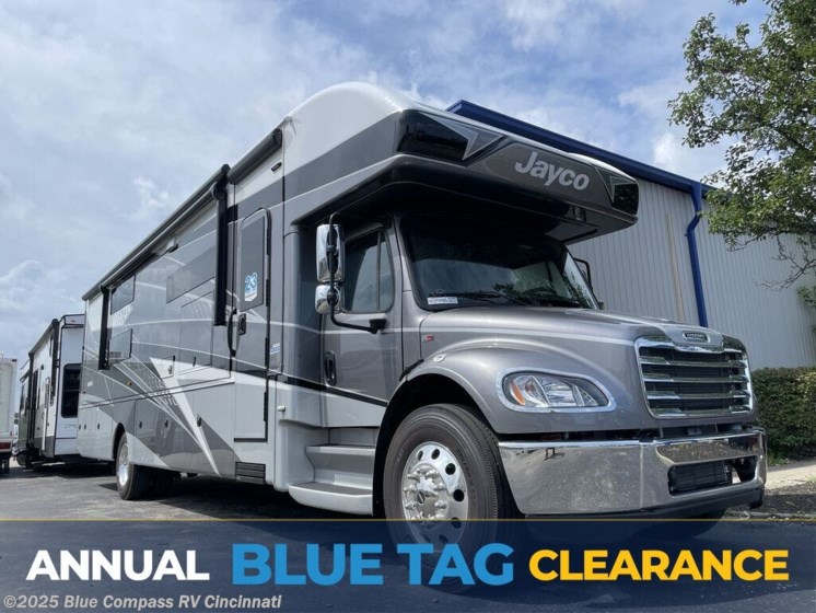 Email now about this 2026 Jayco Seneca 37L! New 2026 Jayco Seneca 37L available in Cincinnati, Ohio