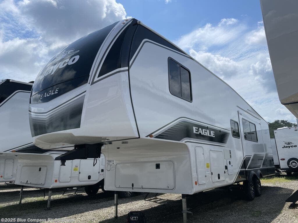 Contact us now about this 2026 Jayco Eagle HT 29DDB! 2026 Eagle HT 29DDB by Jayco from Blue Compass RV Cincinnati in Cincinnati, Ohio