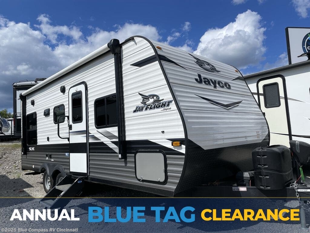 Email now about this 2022 Jayco Jay Flight SLX 8 212QB! Used 2022 Jayco Jay Flight SLX 8 212QB available in Cincinnati, Ohio
