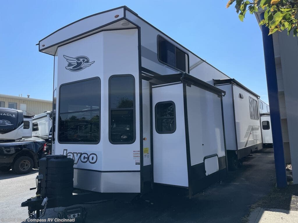 Contact us now about this 2026 Jayco Jay Flight Bungalow JayLoft! 2026 Jay Flight Bungalow JayLoft by Jayco from Blue Compass RV Cincinnati in Cincinnati, Ohio