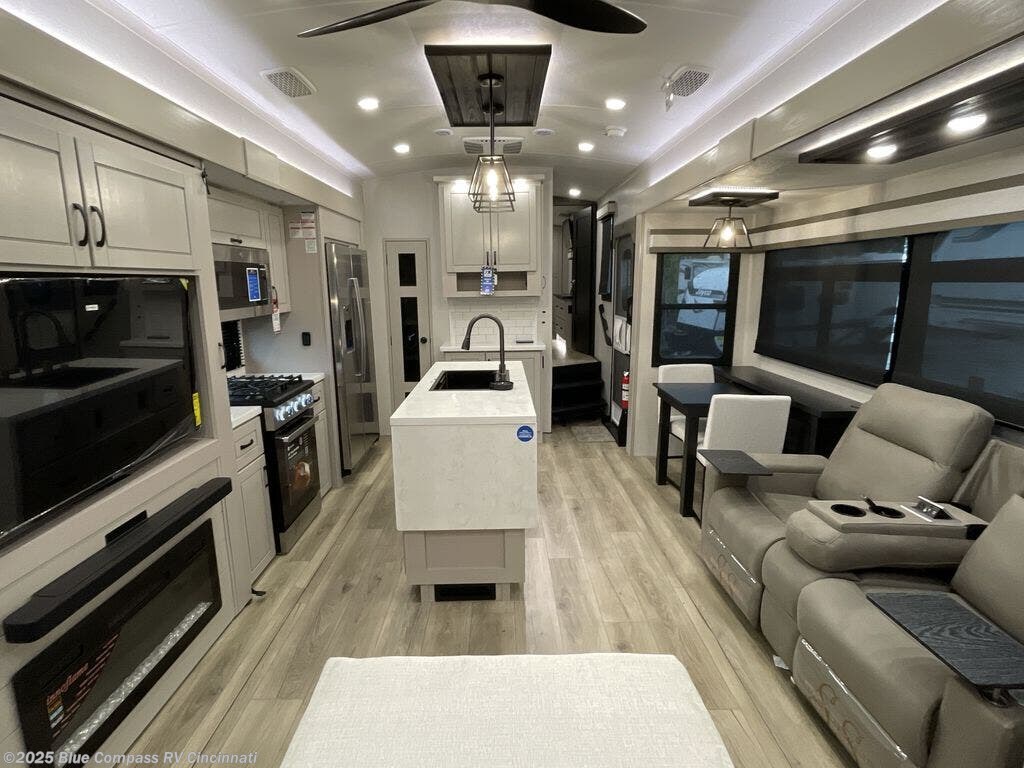 New 2026 Jayco North Point 310RLTS available in Cincinnati, Ohio