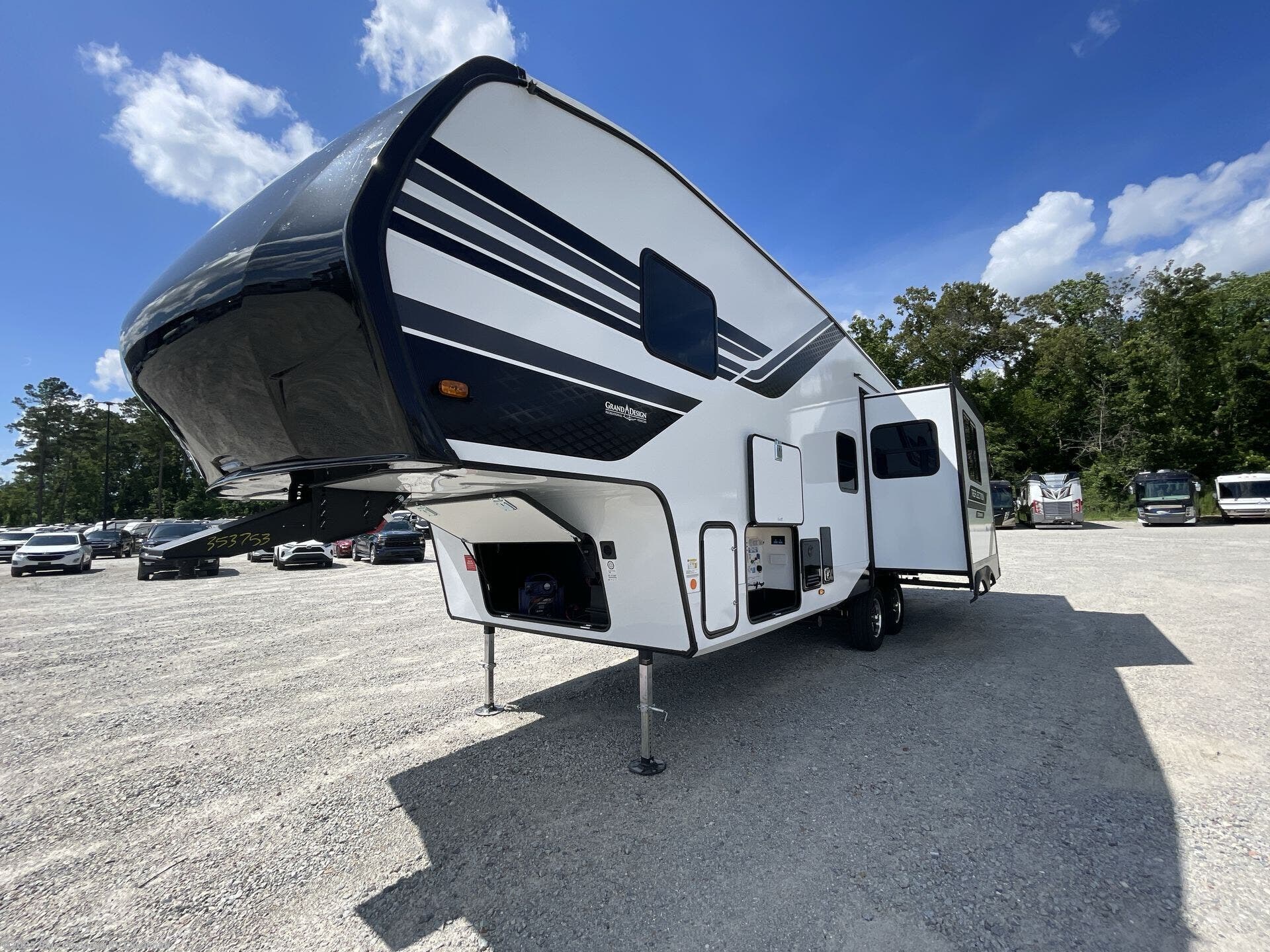 New 2026 Grand Design Reflection 100 Series 27BH available in Cincinnati, Ohio