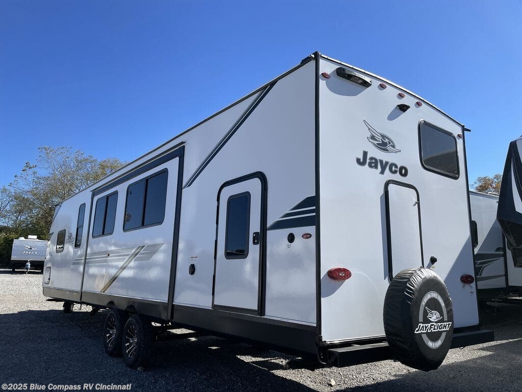 New 2026 Jayco Jay Flight SLX 295TBS available in Cincinnati, Ohio