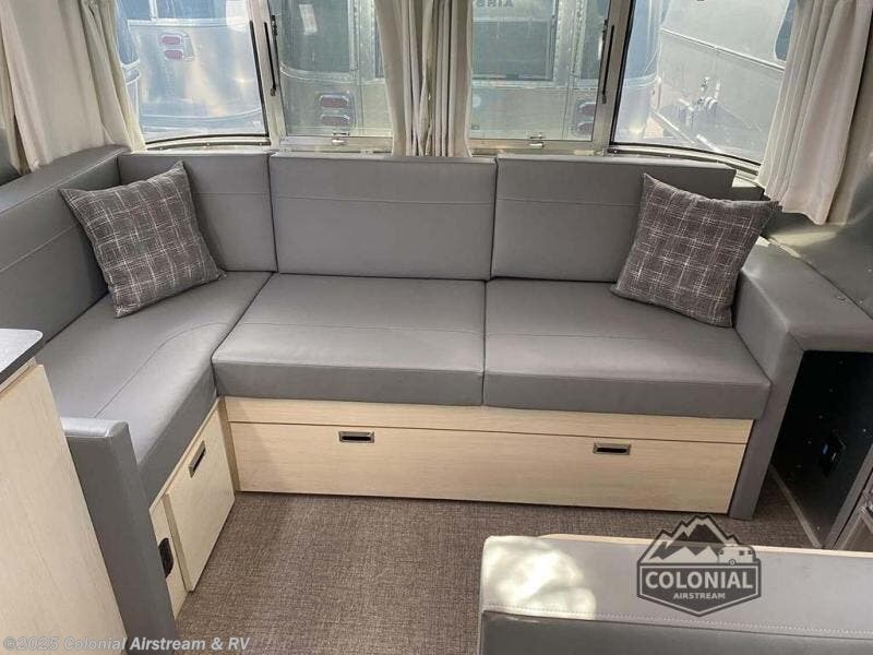 New 2025 Airstream Flying Cloud 28RBQ Queen available in Millstone Township, New Jersey