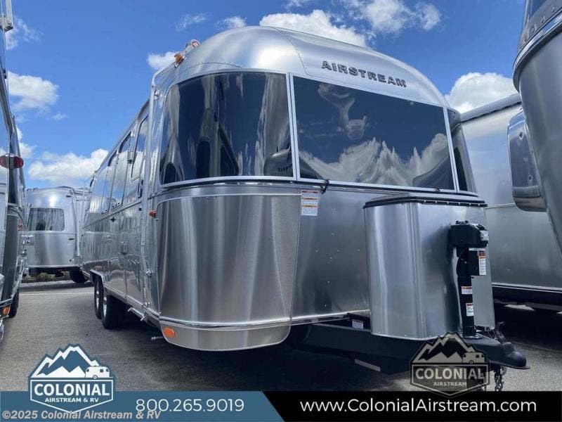 Email now about this 2025 Airstream Flying Cloud 28RBQ Queen! New 2025 Airstream Flying Cloud 28RBQ Queen available in Millstone Township, New Jersey