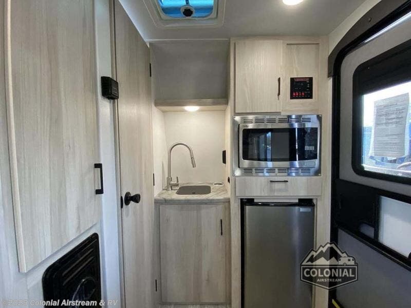 Contact us now about this 2023 Winnebago HIKE 100 H1316FB! 2023 HIKE 100 H1316FB by Winnebago from Colonial Airstream & RV in Millstone Township, New Jersey