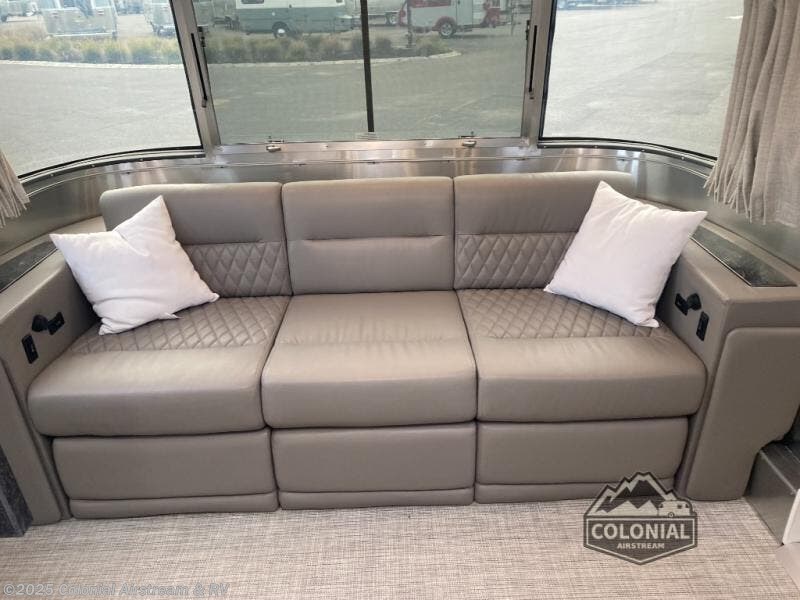 Contact us now about this 2025 Airstream Classic 28RBQ Queen! 2025 Classic 28RBQ Queen by Airstream from Colonial Airstream & RV in Millstone Township, New Jersey