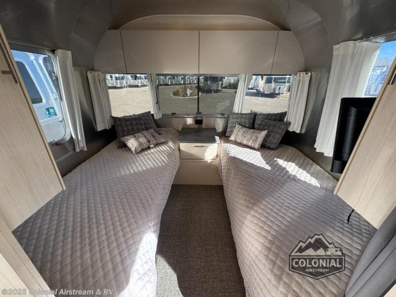 Contact us now about this 2026 Airstream Flying Cloud 30FBB Bunk Twin! 2026 Flying Cloud 30FBB Bunk Twin by Airstream from Colonial Airstream & RV in Millstone Township, New Jersey