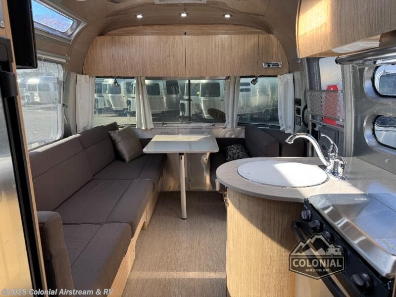 Call now about this 2019 Airstream Flying Cloud 23CB! 2019 Airstream Flying Cloud 23CB - Used Travel Trailer For Sale by Colonial Airstream & RV in Millstone Township, New Jersey