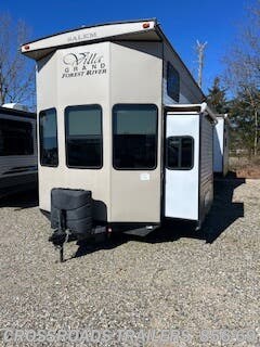 Used 2019 Forest River Salem Grand Villa 42DL available in Newfield, New Jersey