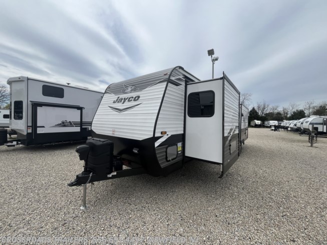 Used 2022 Jayco Jay Flight 34RSBS available in Newfield, New Jersey
