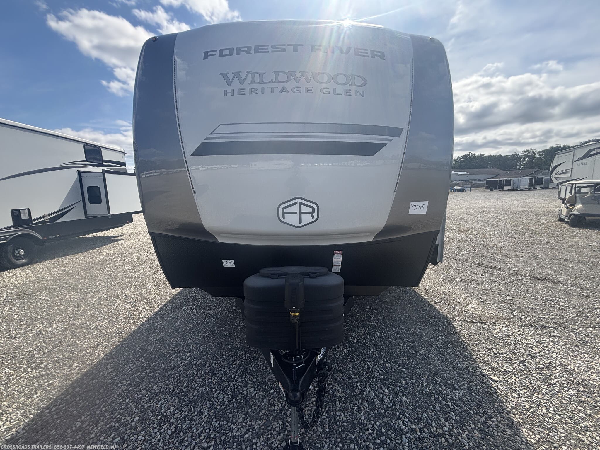 Call now about this 2025 Forest River Wildwood Heritage Glen 265BSRB! 2025 Forest River Wildwood Heritage Glen 265BSRB - Used Travel Trailer For Sale by Crossroads Trailer Sales, Inc. in Newfield, New Jersey features Skylight, CO Detector, Power Roof Vent, Outside Kitchen, Auxiliary Battery