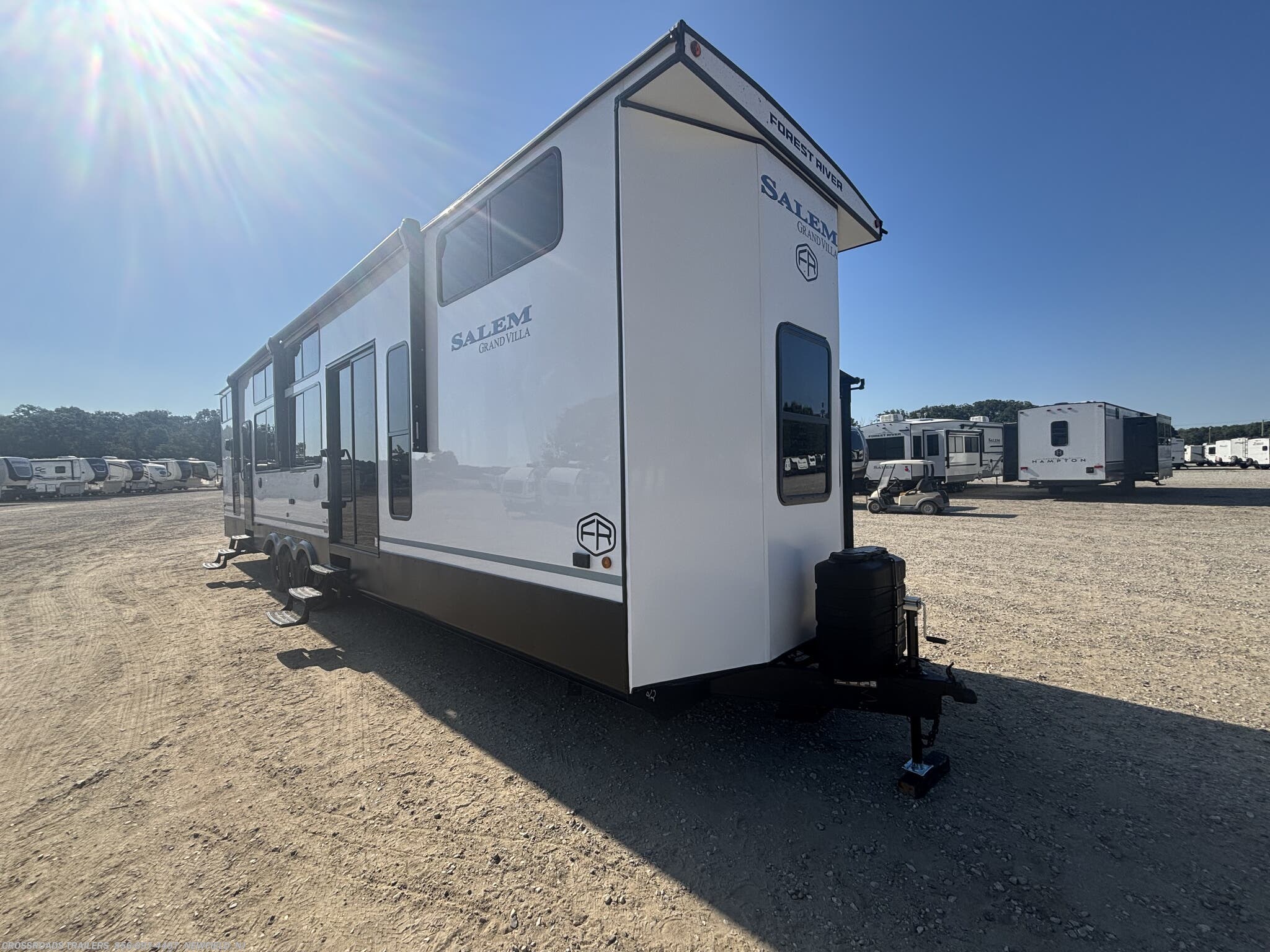 Email now about this 2026 Forest River Salem Villa 42ZEN! New 2026 Forest River Salem Villa 42ZEN available in Newfield, New Jersey