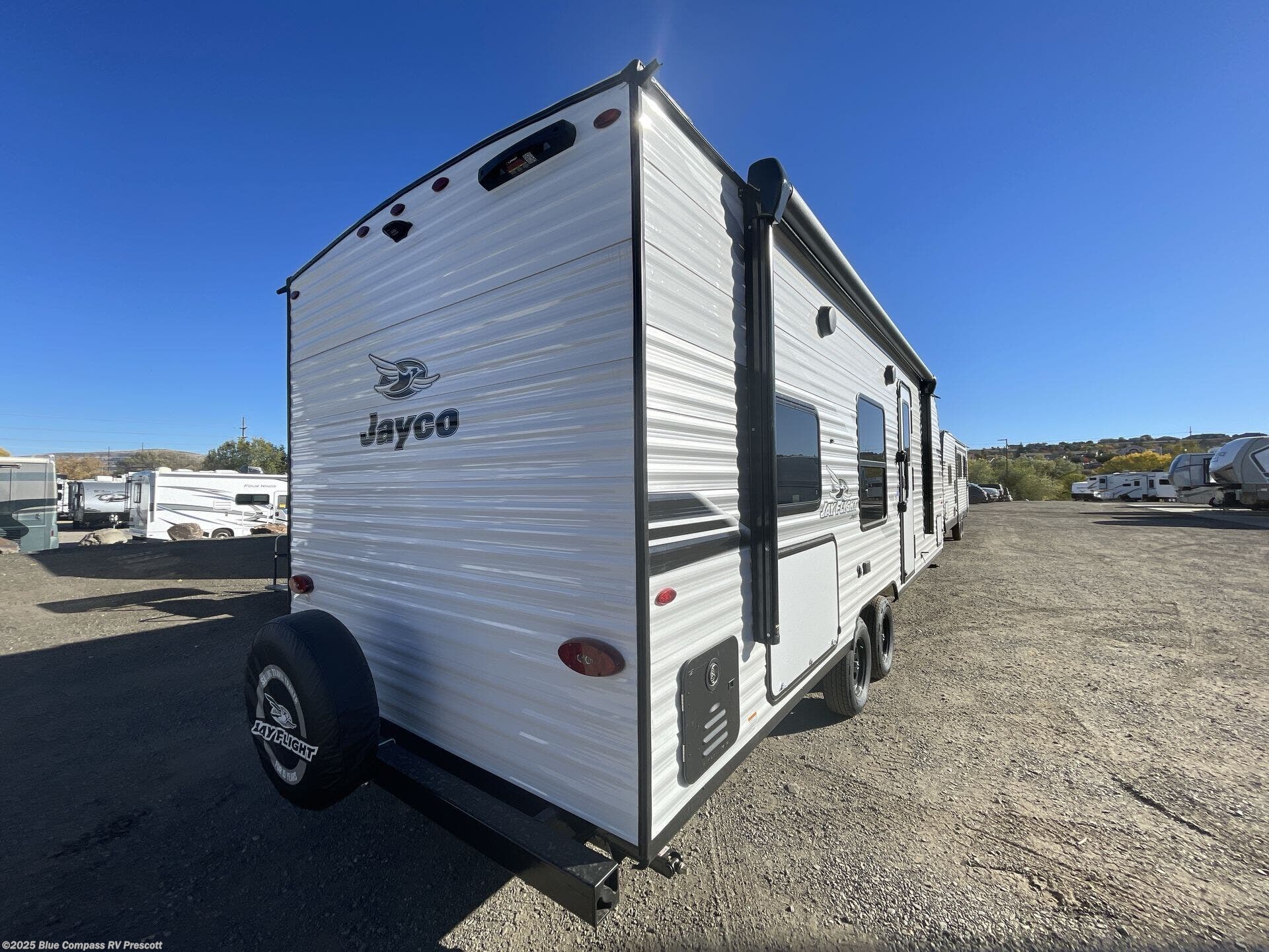 Call now about this 2025 Jayco Jay Flight SLX 260BHW! 2025 Jayco Jay Flight SLX 260BHW - New Travel Trailer For Sale by Blue Compass RV Prescott in Prescott, Arizona