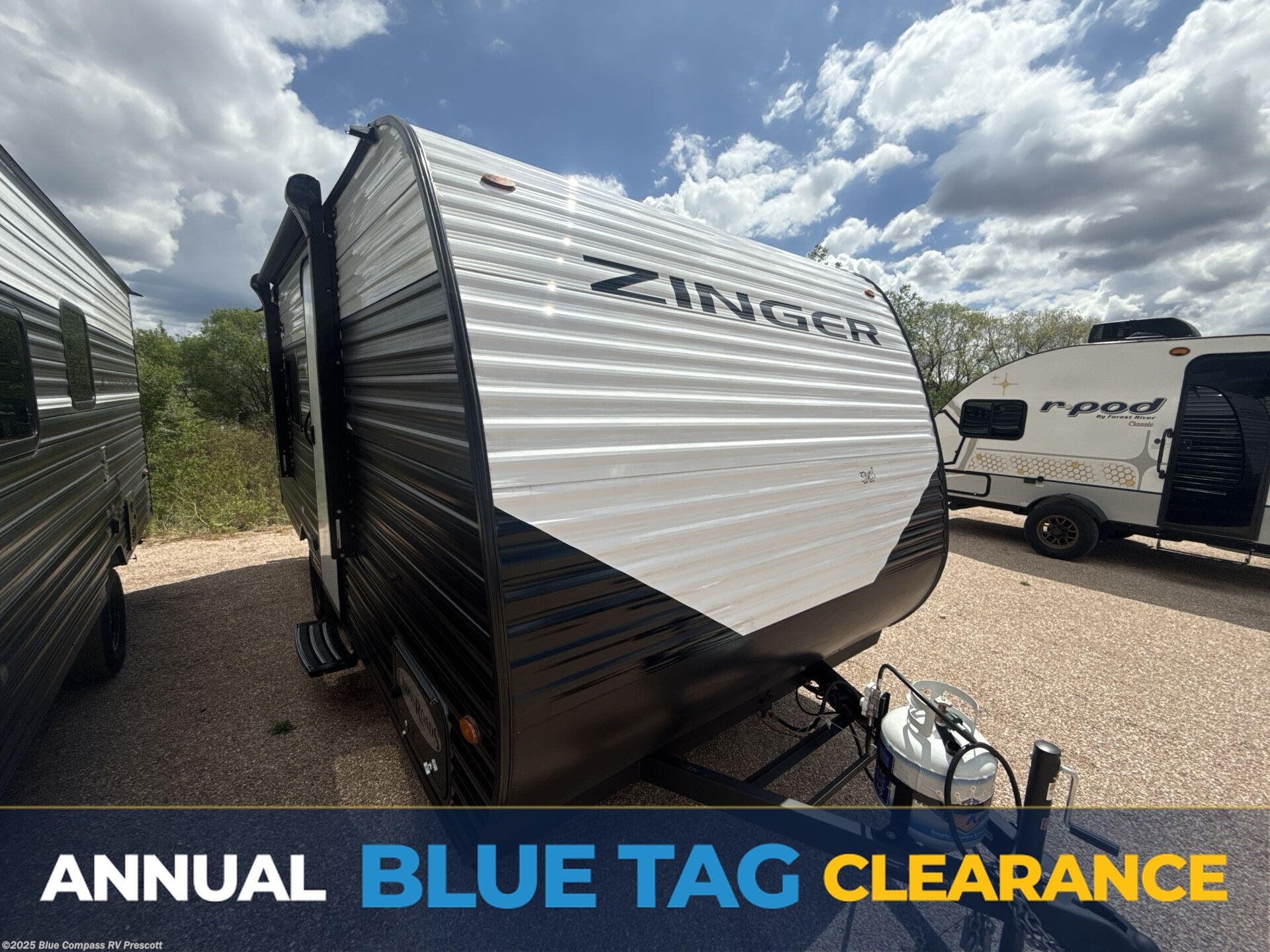 Email now about this 2026 CrossRoads Zinger Lite 18RB! New 2026 CrossRoads Zinger Lite 18RB available in Prescott, Arizona