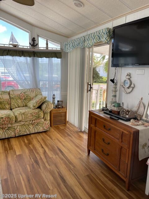 Used 1994 Chariot available in North Fort Myers, Florida