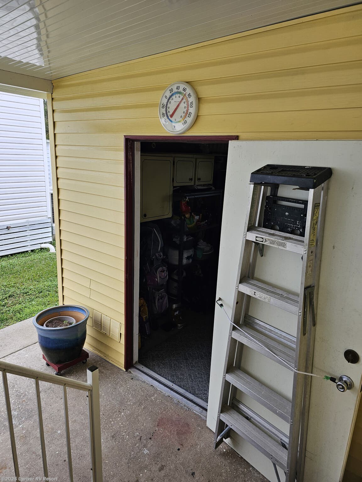 Contact us now about this 1991 Chariot ! 1991 by Chariot from Upriver RV Resort in North Fort Myers, Florida