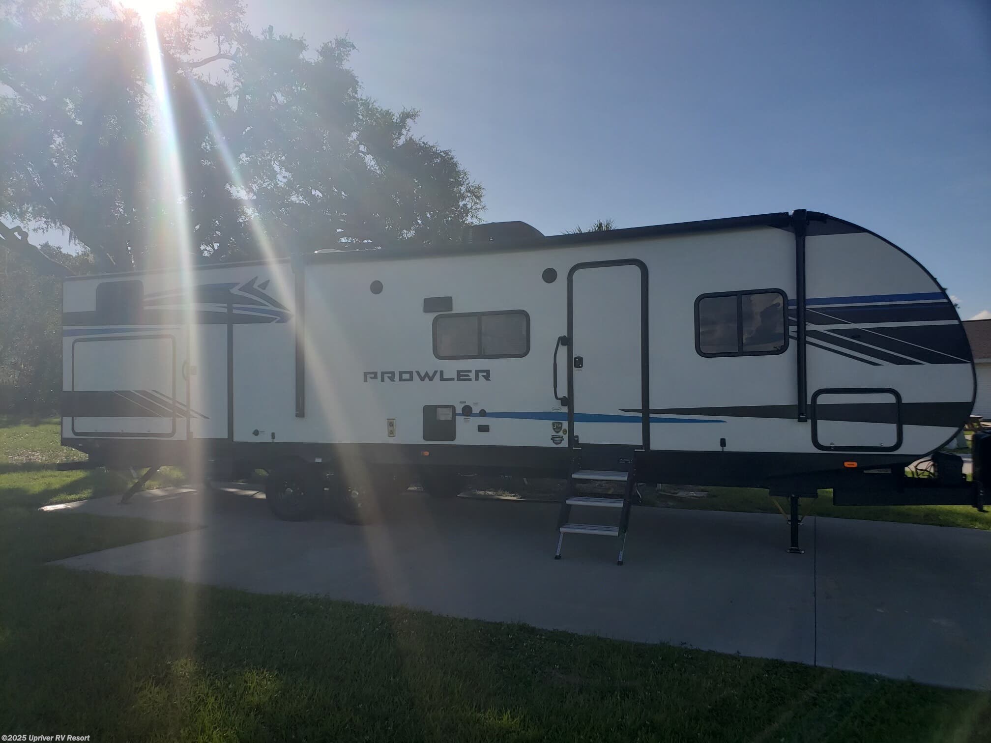 Call now about this 2023 Heartland Prowler 320SBH! 2023 Heartland Prowler 320SBH - Used Travel Trailer For Sale by Upriver RV Resort in North Fort Myers, Florida