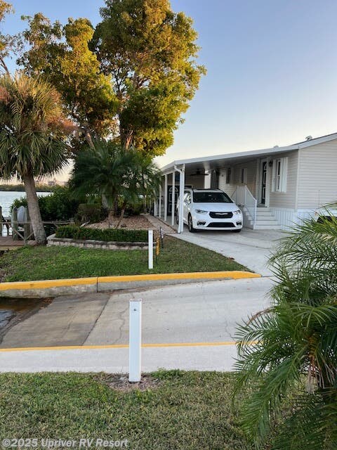 Call now about this 2008 Skyline ! 2008 Skyline - Used Park Model For Sale by Upriver RV Resort in North Fort Myers, Florida