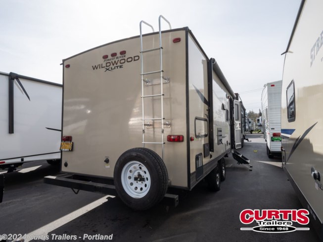 2019 Forest River Wildwood X-Lite 233RBXL - Used Travel Trailer For Sale by Curtis Trailers - Portland in Portland, Oregon