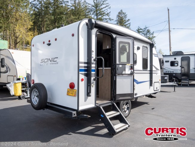 2020 Venture RV Sonic Lite 150VRK - Used Travel Trailer For Sale by Curtis Trailers - Portland in Portland, Oregon