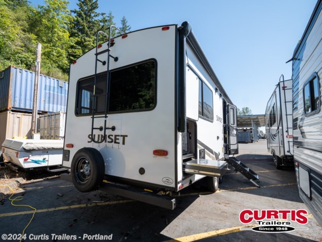 2022 Sunset Trail 268RL by CrossRoads from Curtis Trailers - Portland in Portland, Oregon