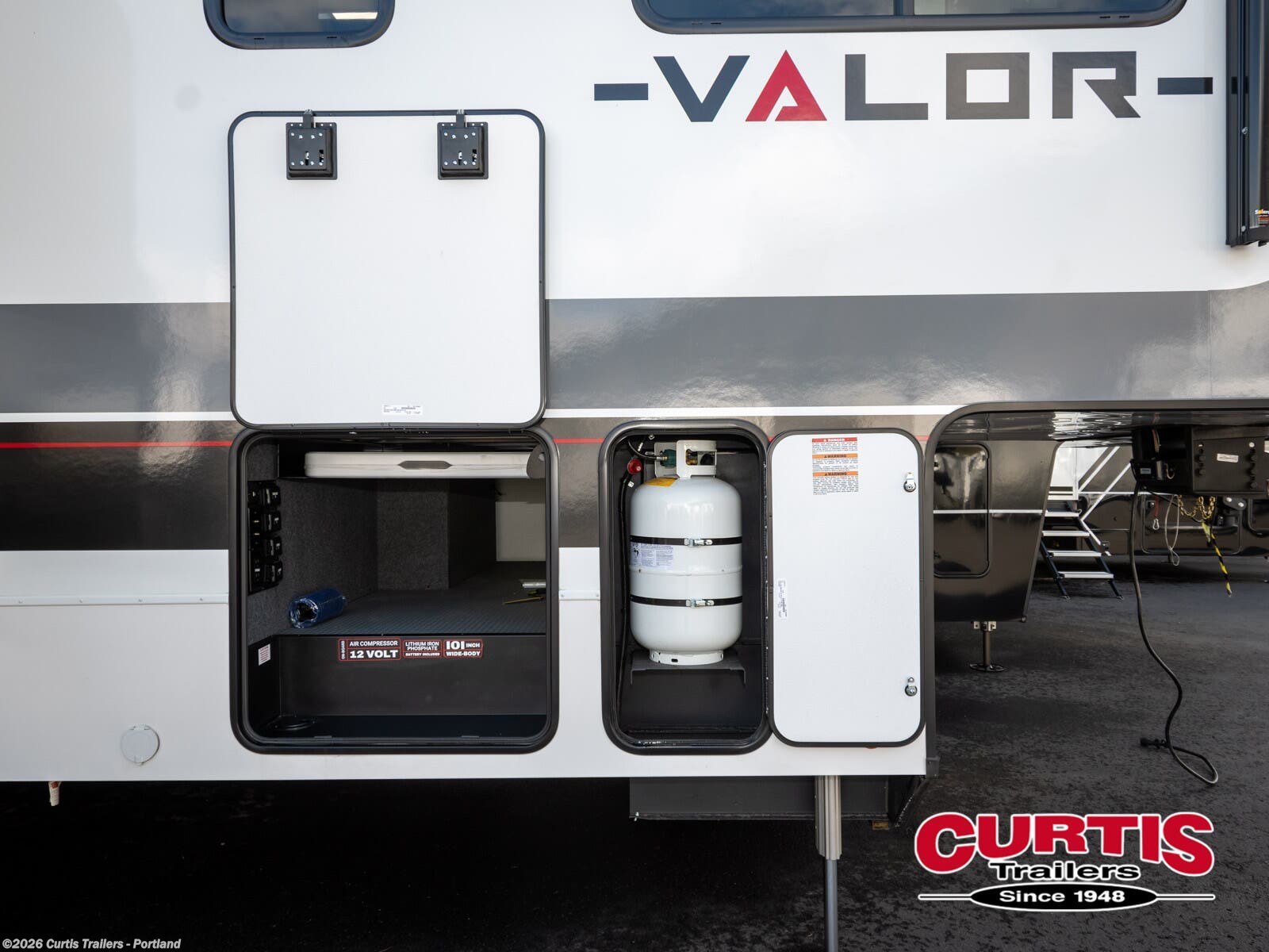 2025 Valor 41V16 by Alliance RV from Curtis Trailers - Portland in Portland, Oregon