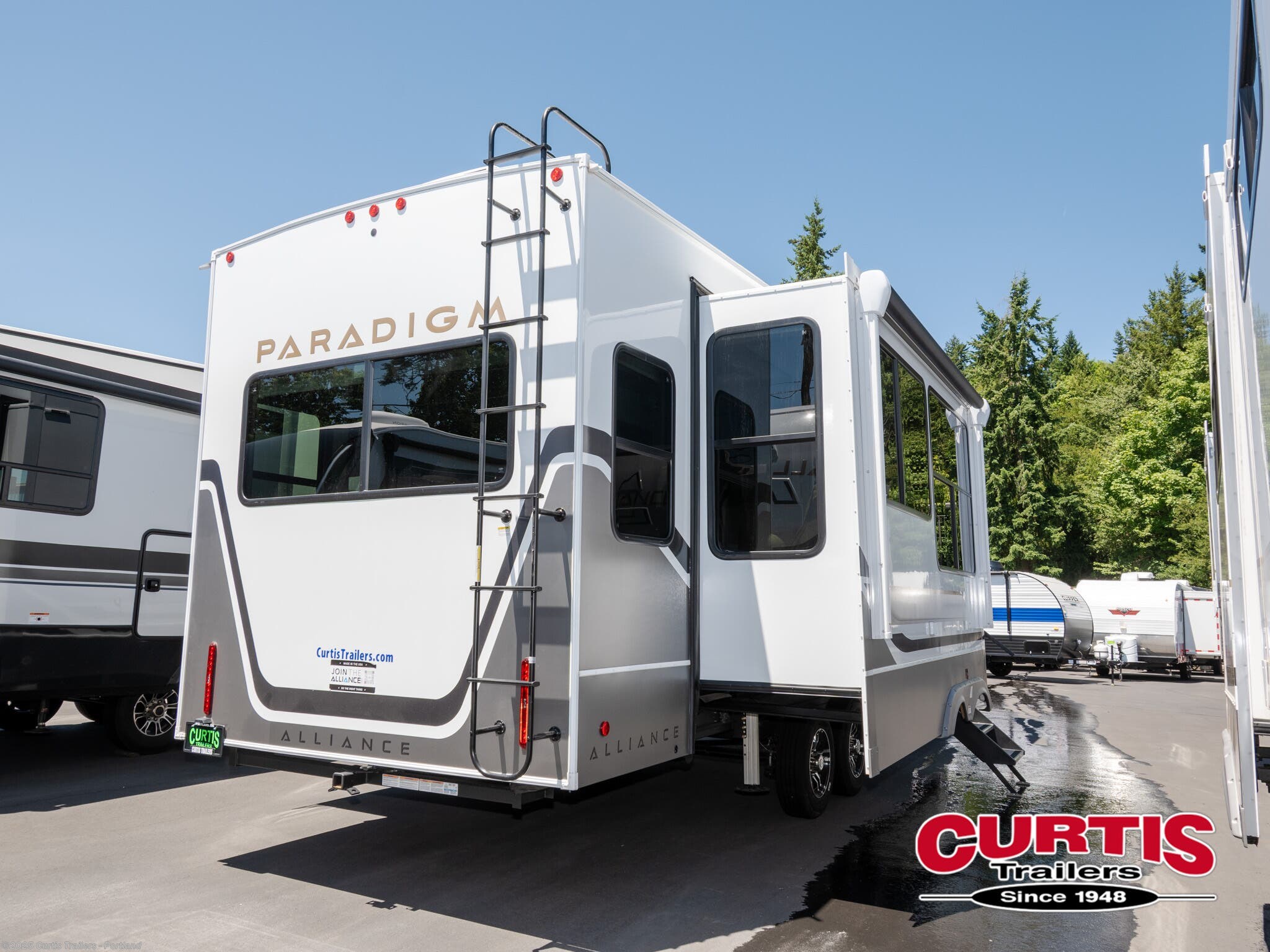 New 2026 Alliance RV Paradigm 310RL available in Portland, Oregon