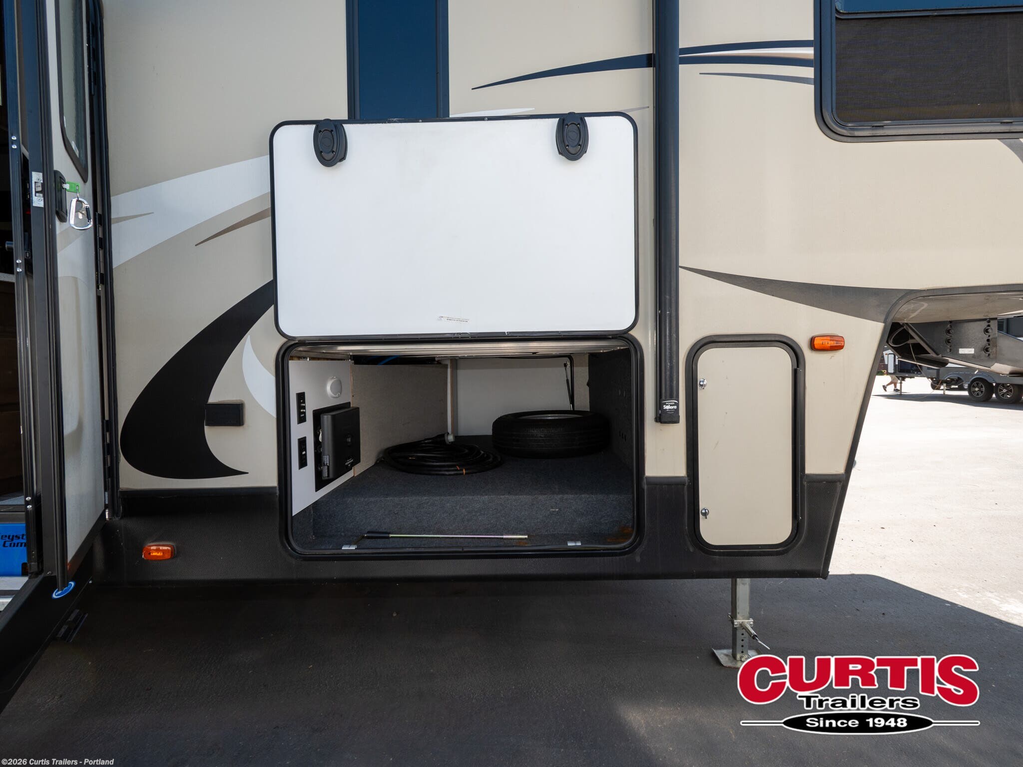 2019 Keystone Cougar 29RDBWE - Used Fifth Wheel For Sale by Curtis Trailers - Portland in Portland, Oregon