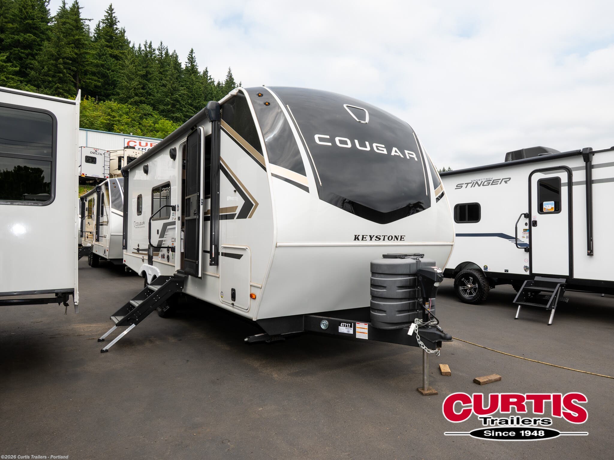 2026 Keystone Cougar Half-Ton 22mlwe - New Travel Trailer For Sale by Curtis Trailers - Portland in Portland, Oregon