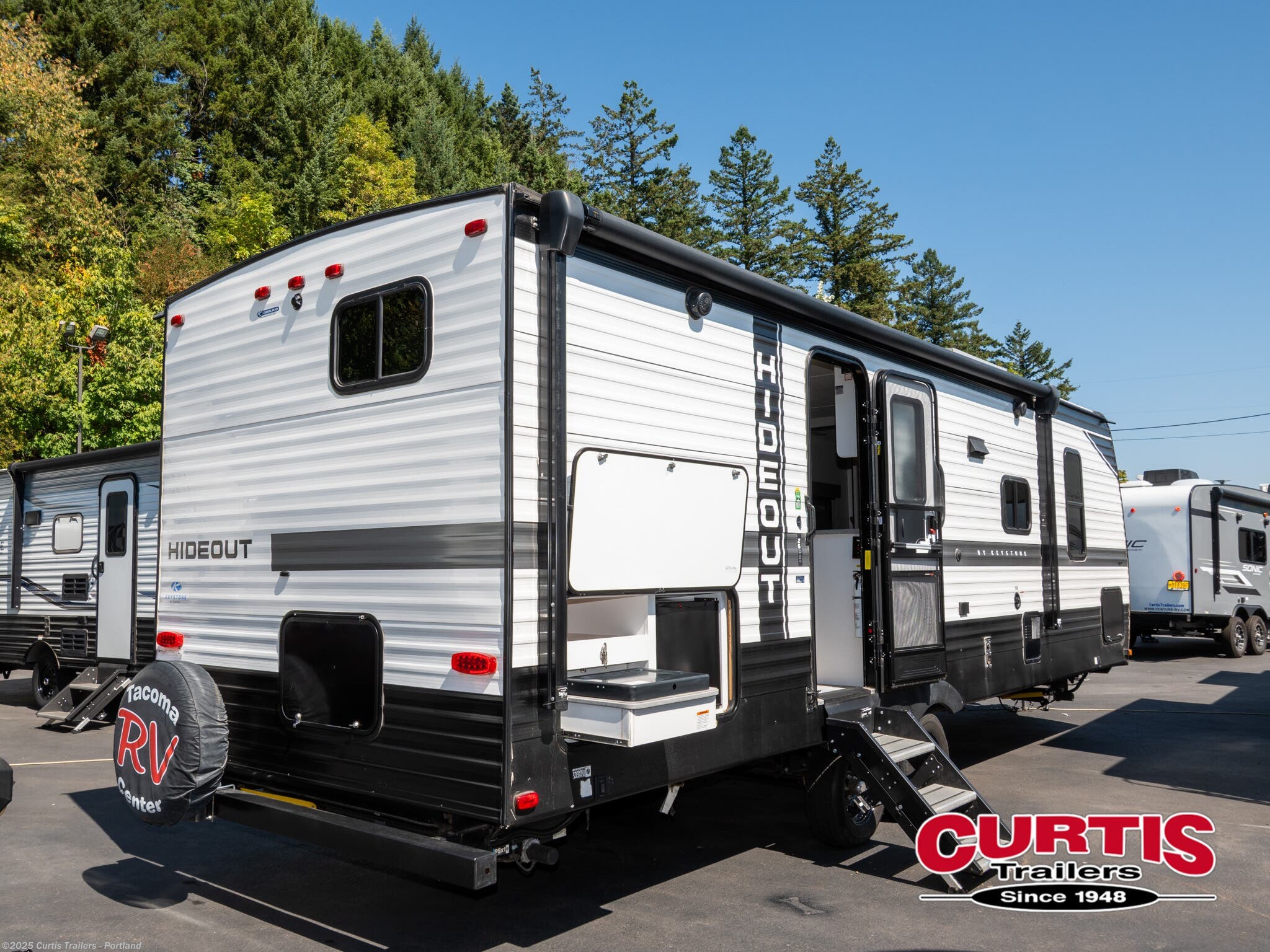 2022 Keystone Hideout 25DBWE - Used Travel Trailer For Sale by Curtis Trailers - Portland in Portland, Oregon