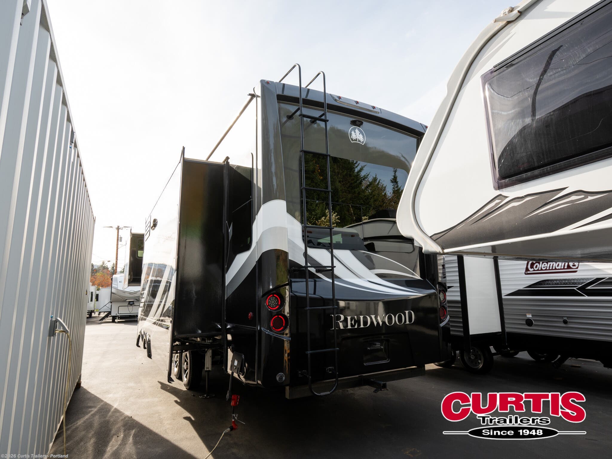 2018 Redwood 3401RL by CrossRoads from Curtis Trailers - Portland in Portland, Oregon