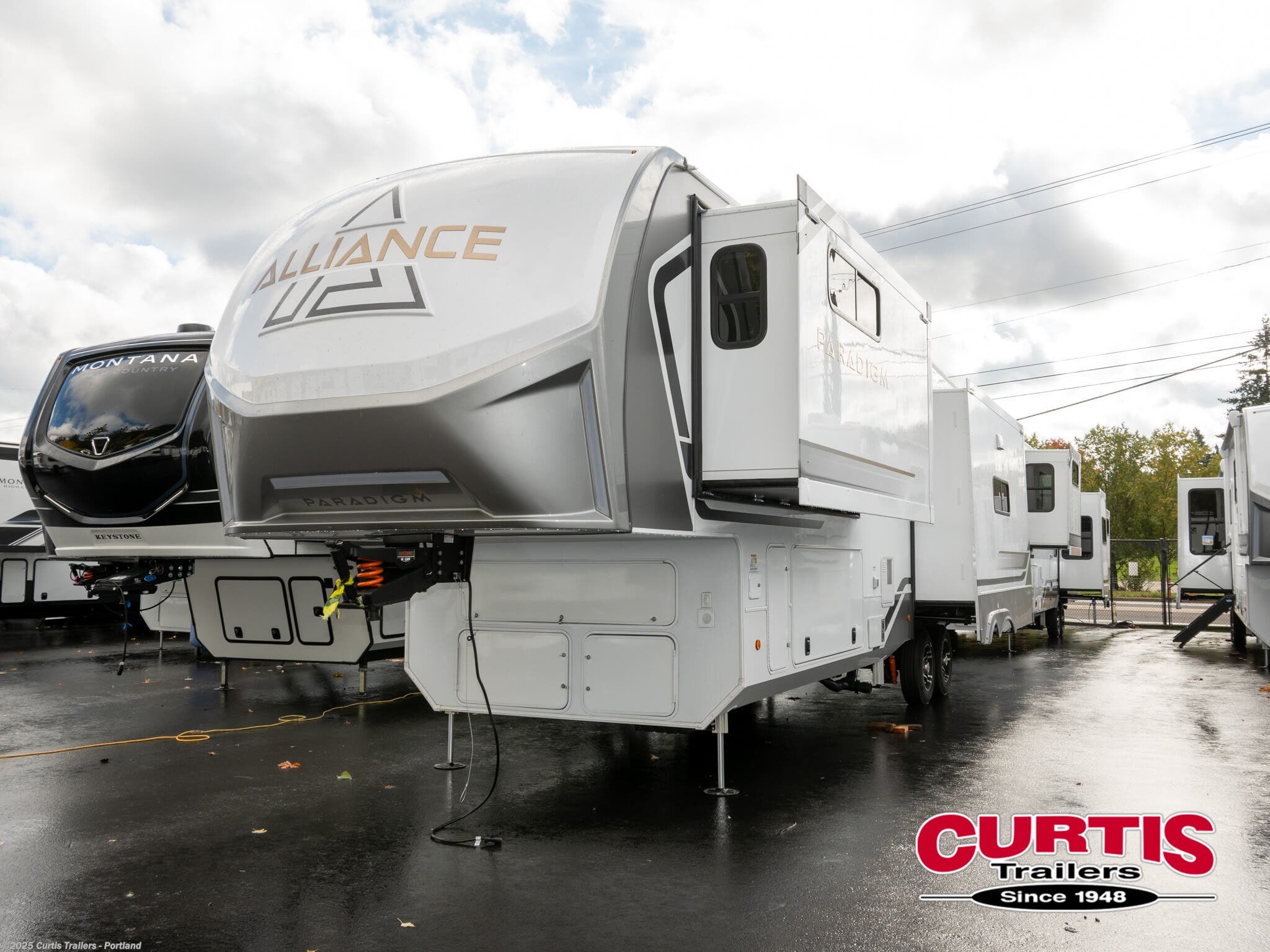New 2026 Alliance RV Paradigm 340rl available in Portland, Oregon