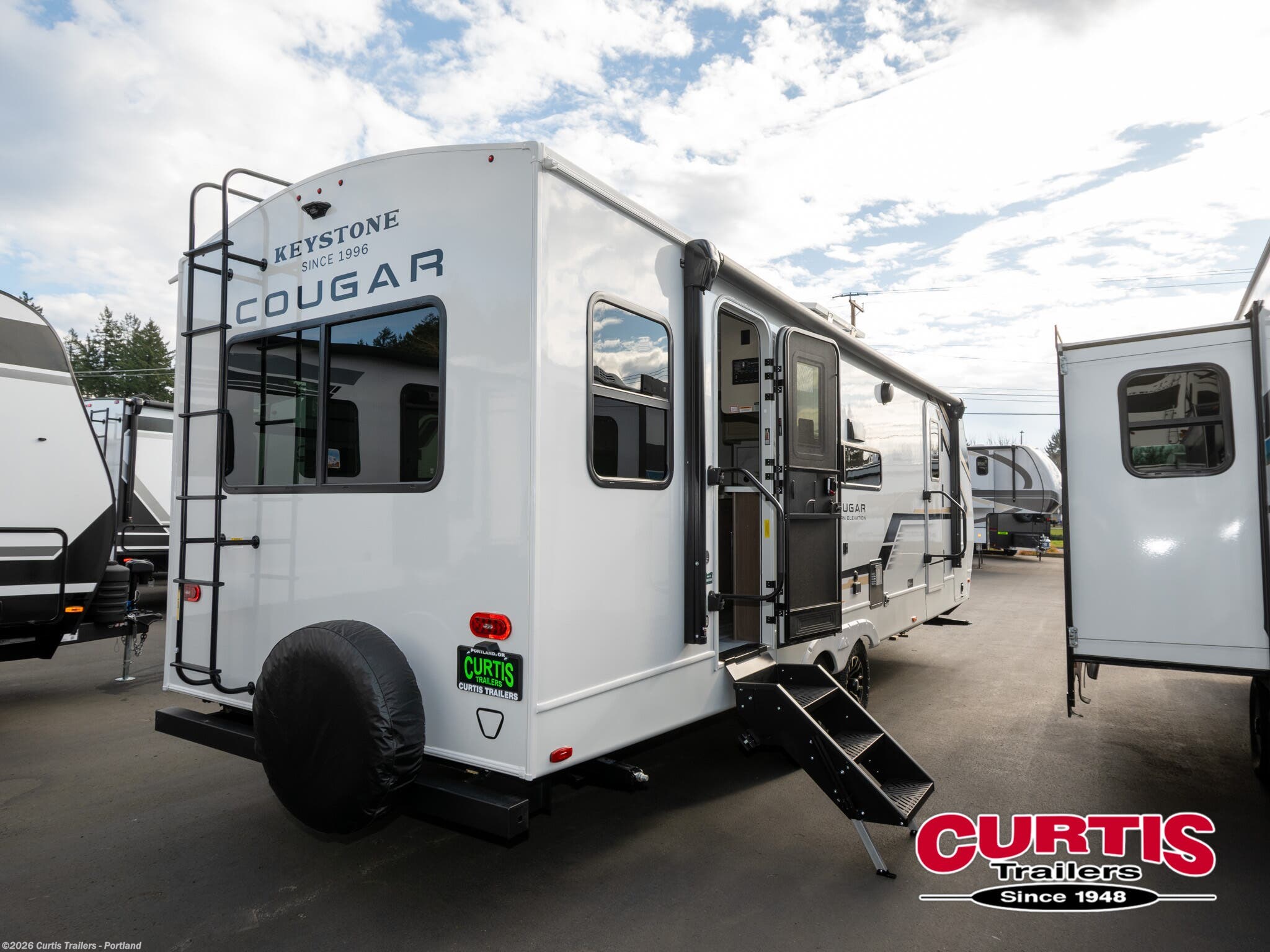 2026 Keystone Cougar Half-Ton 25rdwe - New Travel Trailer For Sale by Curtis Trailers - Portland in Portland, Oregon