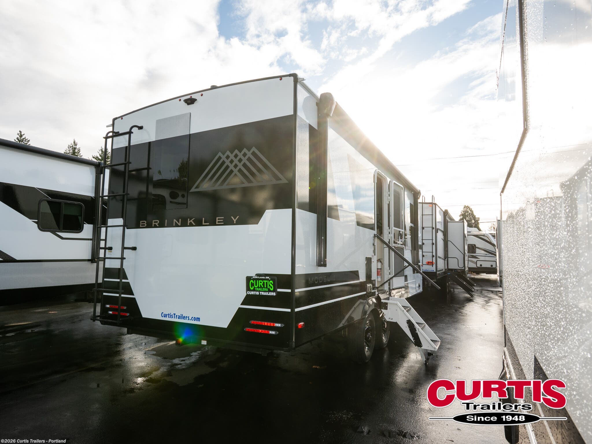 2026 Brinkley RV Model I 235 - New Travel Trailer For Sale by Curtis Trailers - Portland in Portland, Oregon