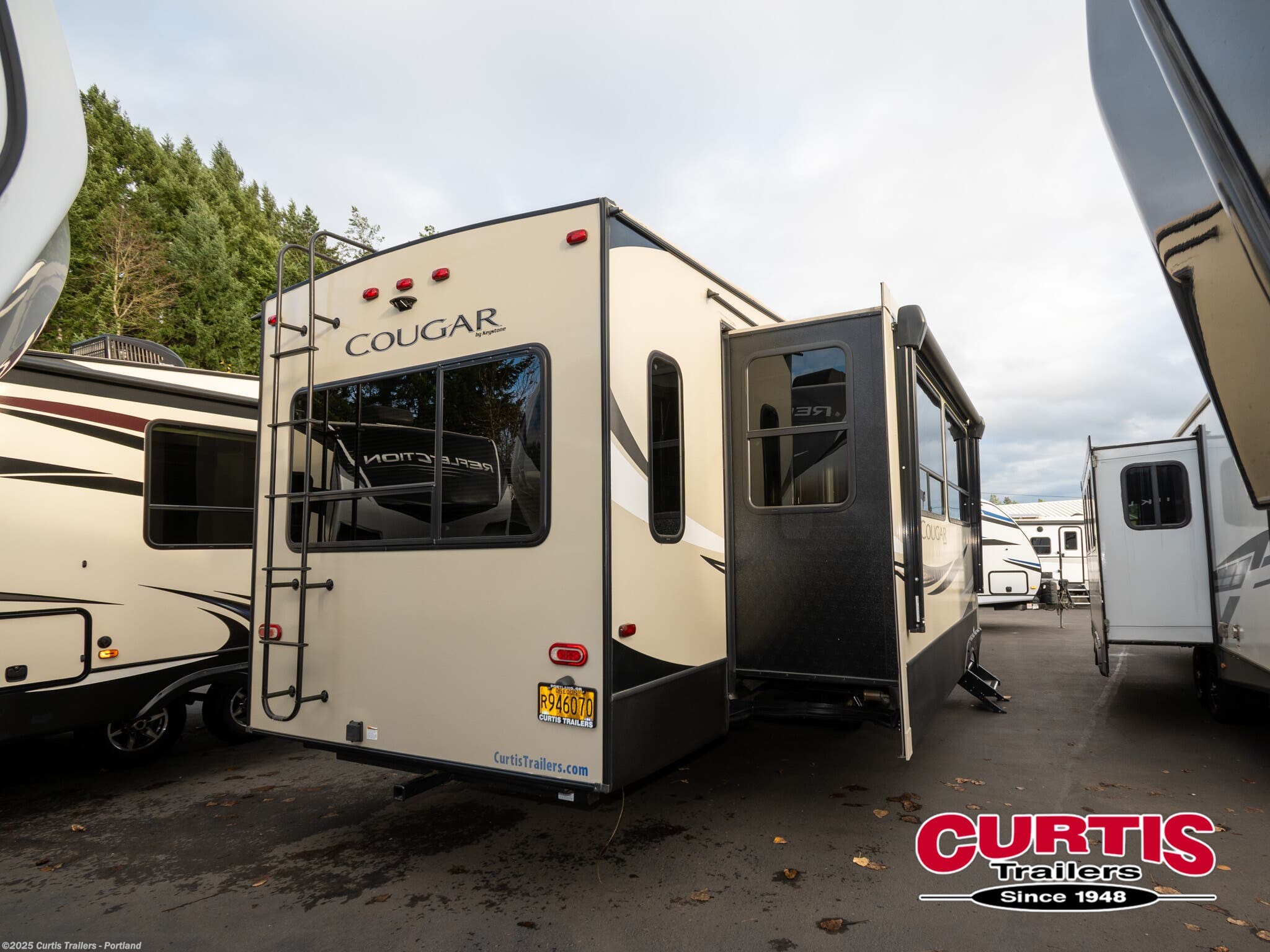 2019 Keystone Cougar 361RLW - Used Fifth Wheel For Sale by Curtis Trailers - Portland in Portland, Oregon