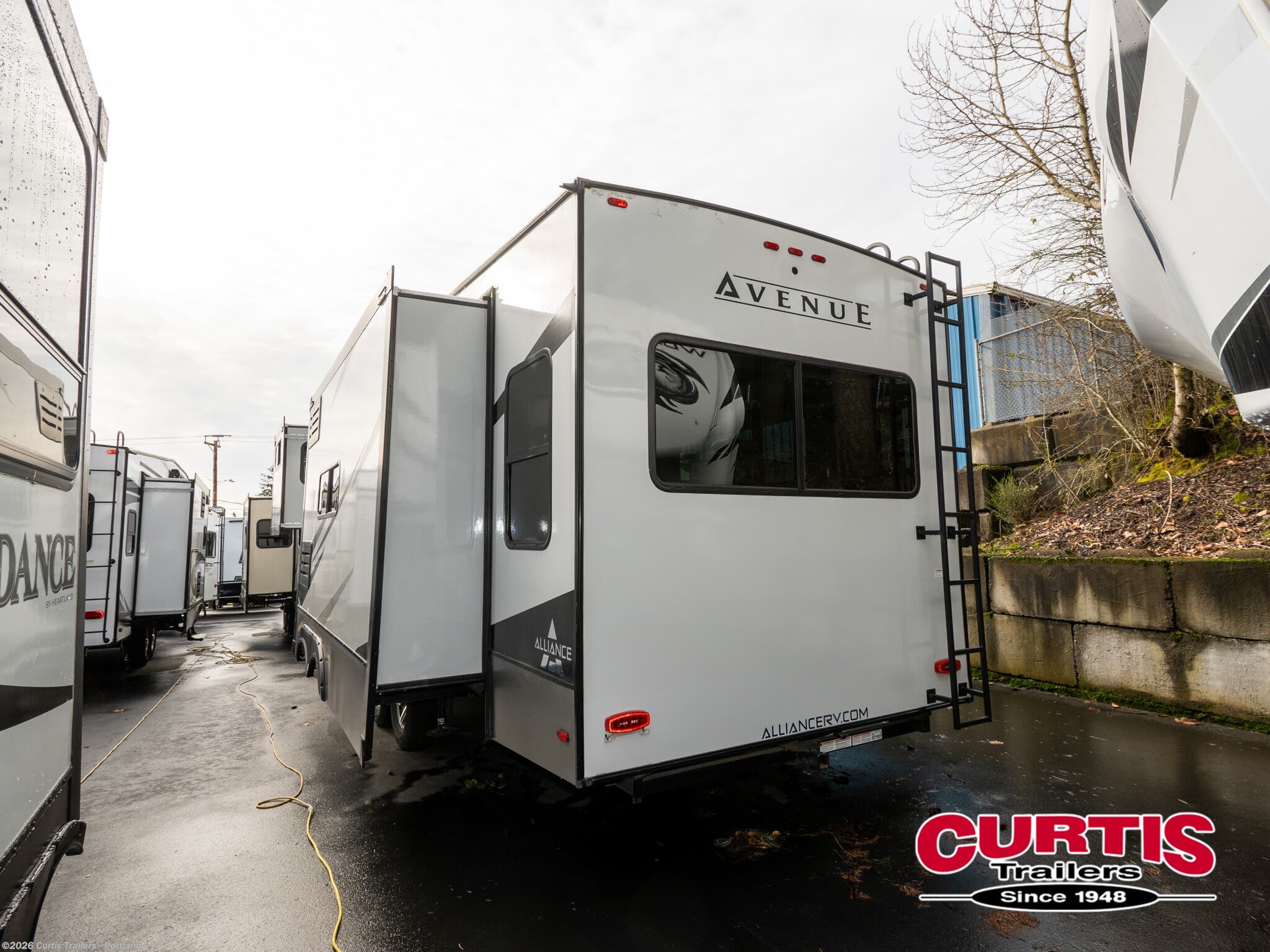 2022 Avenue 32RLS by Alliance RV from Curtis Trailers - Portland in Portland, Oregon