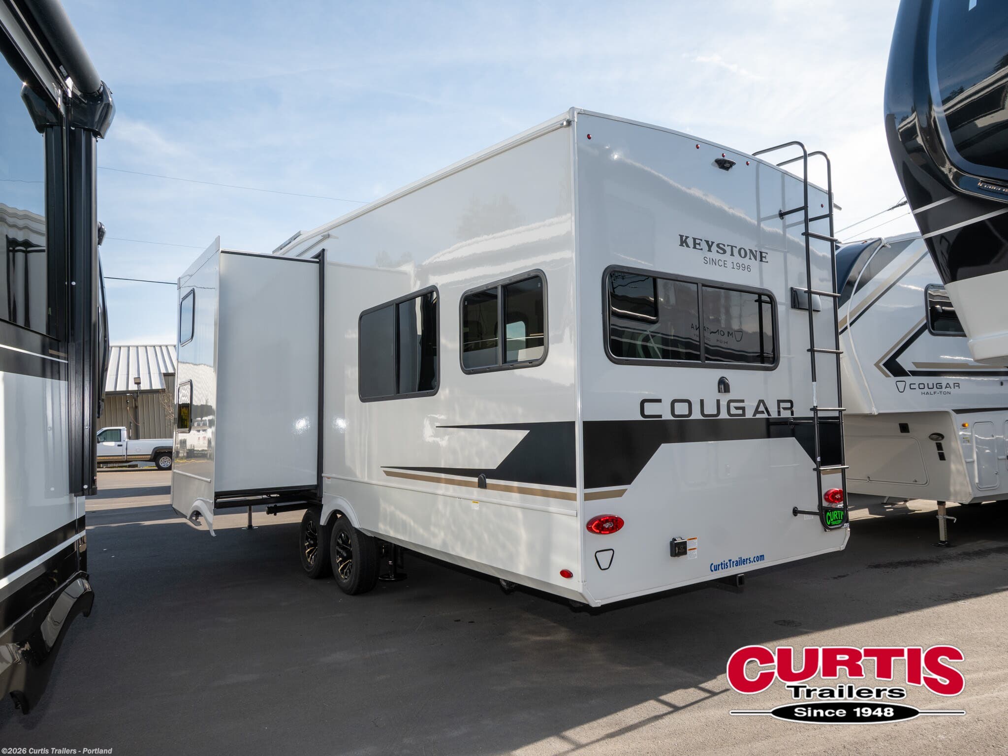 2026 Keystone Cougar Half-Ton 29mbd - New Fifth Wheel For Sale by Curtis Trailers - Portland in Portland, Oregon