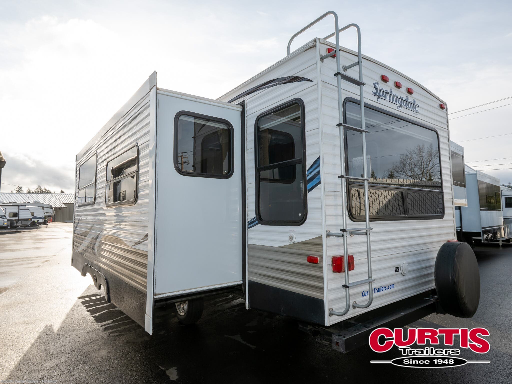2013 Keystone Springdale 266RLSSRWE - Used Travel Trailer For Sale by Curtis Trailers - Portland in Portland, Oregon
