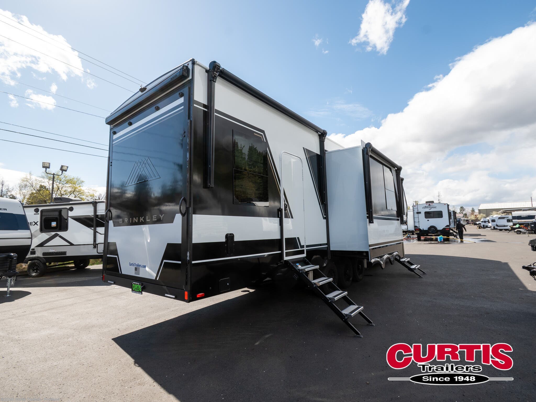 2026 Brinkley RV Model G 3520 - New Toy Hauler For Sale by Curtis Trailers - Portland in Portland, Oregon
