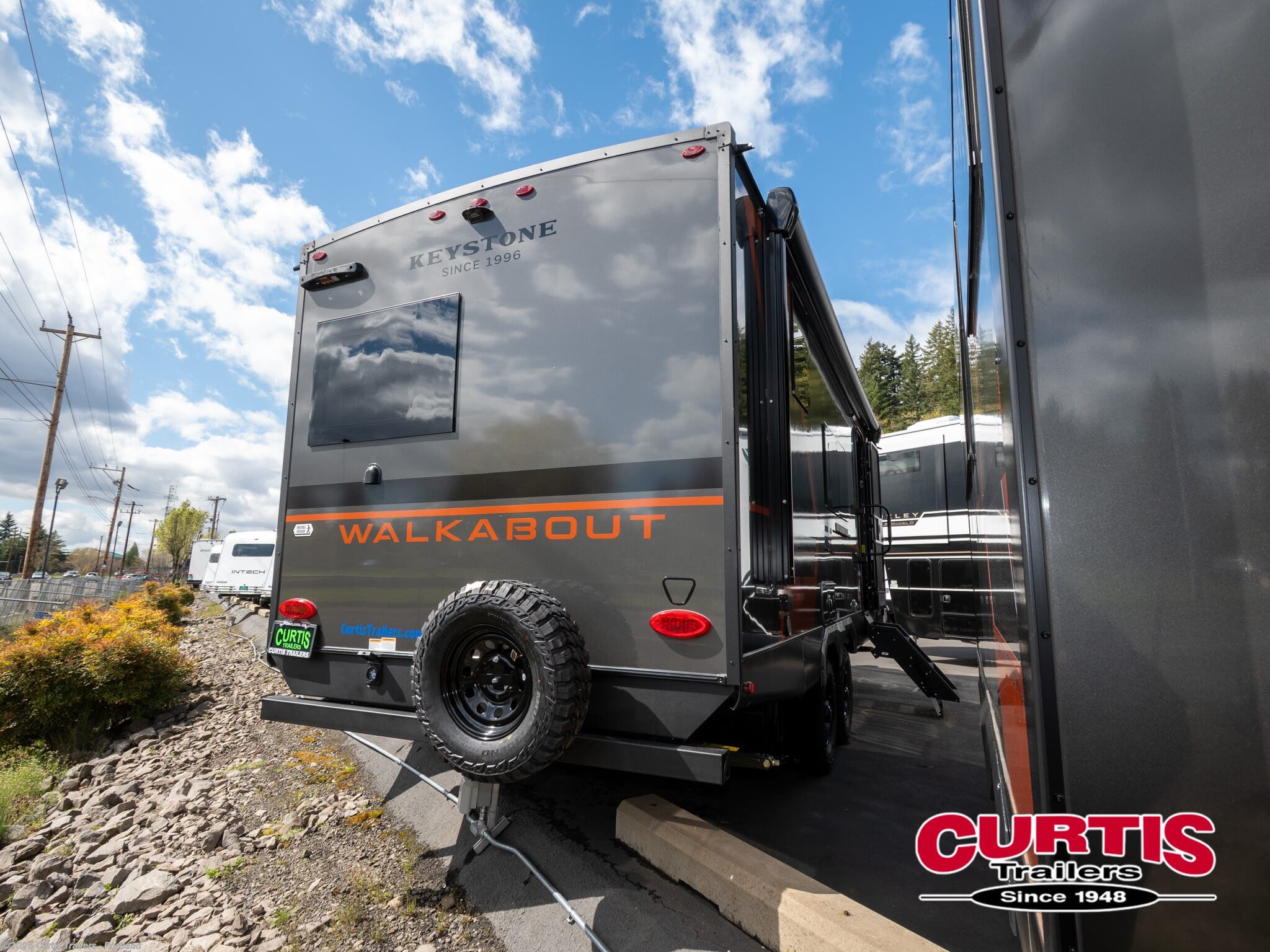 2026 Walkabout 22max by Keystone from Curtis Trailers - Portland in Portland, Oregon