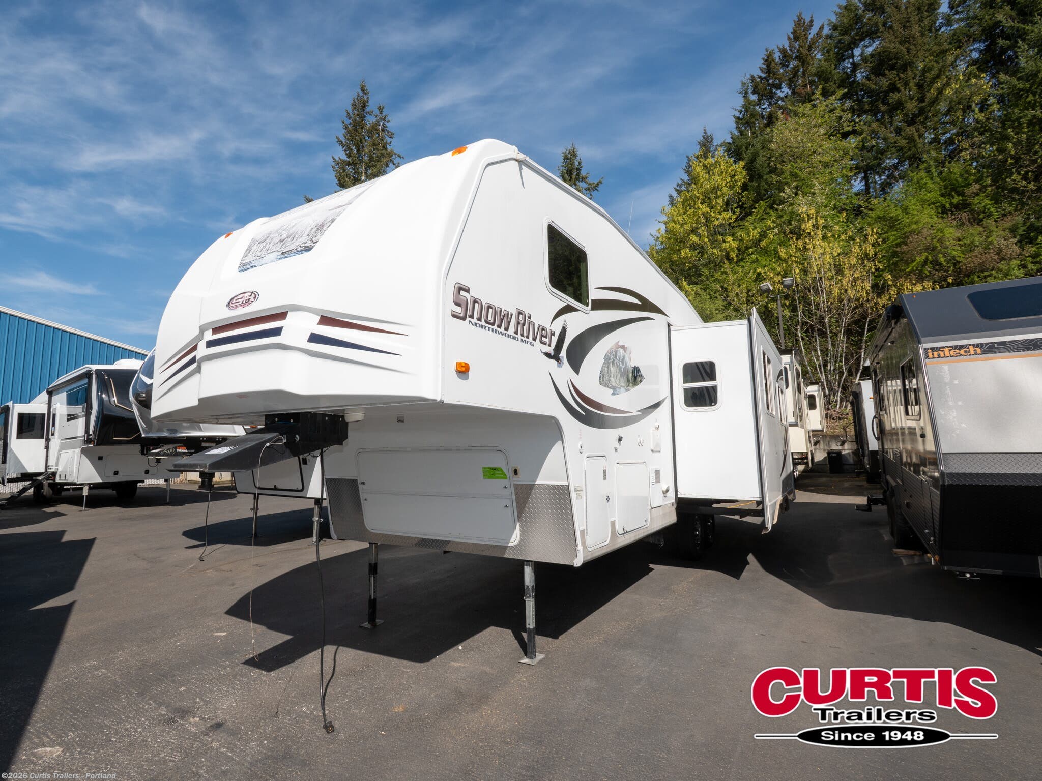 2012 Northwood Snow River 2765RLSS - Used Fifth Wheel For Sale by Curtis Trailers - Portland in Portland, Oregon