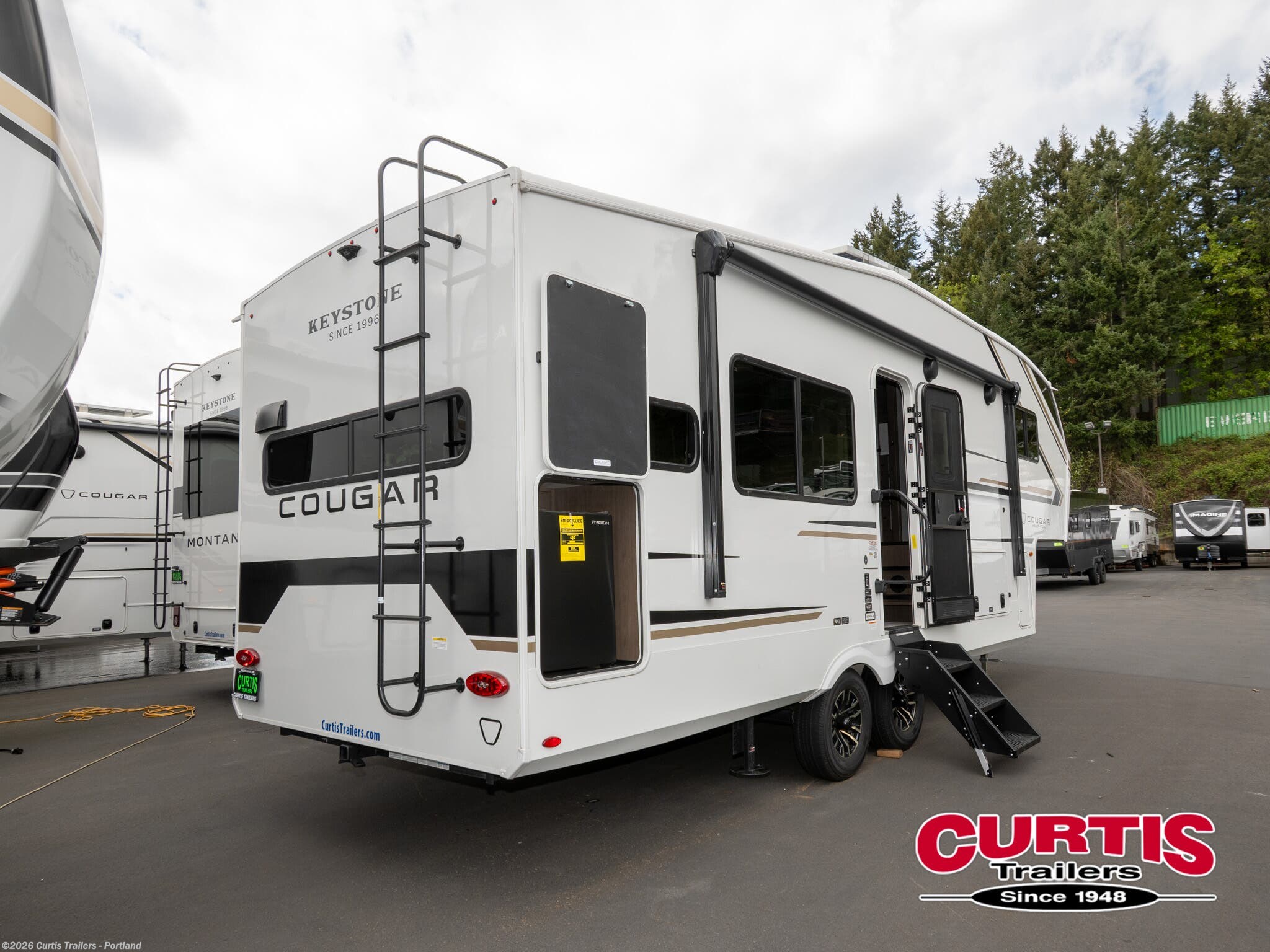 2026 Keystone Cougar Half-Ton 23MLE - New Fifth Wheel For Sale by Curtis Trailers - Portland in Portland, Oregon
