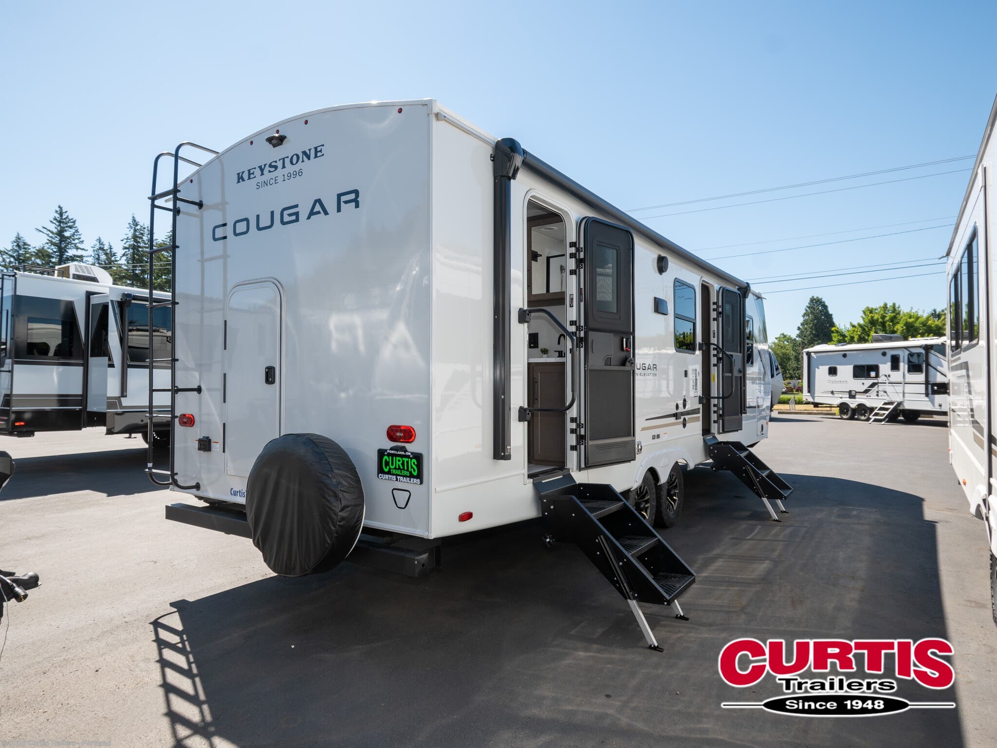 2026 Keystone Cougar Half-Ton 28bhwe - New Travel Trailer For Sale by Curtis Trailers - Portland in Portland, Oregon