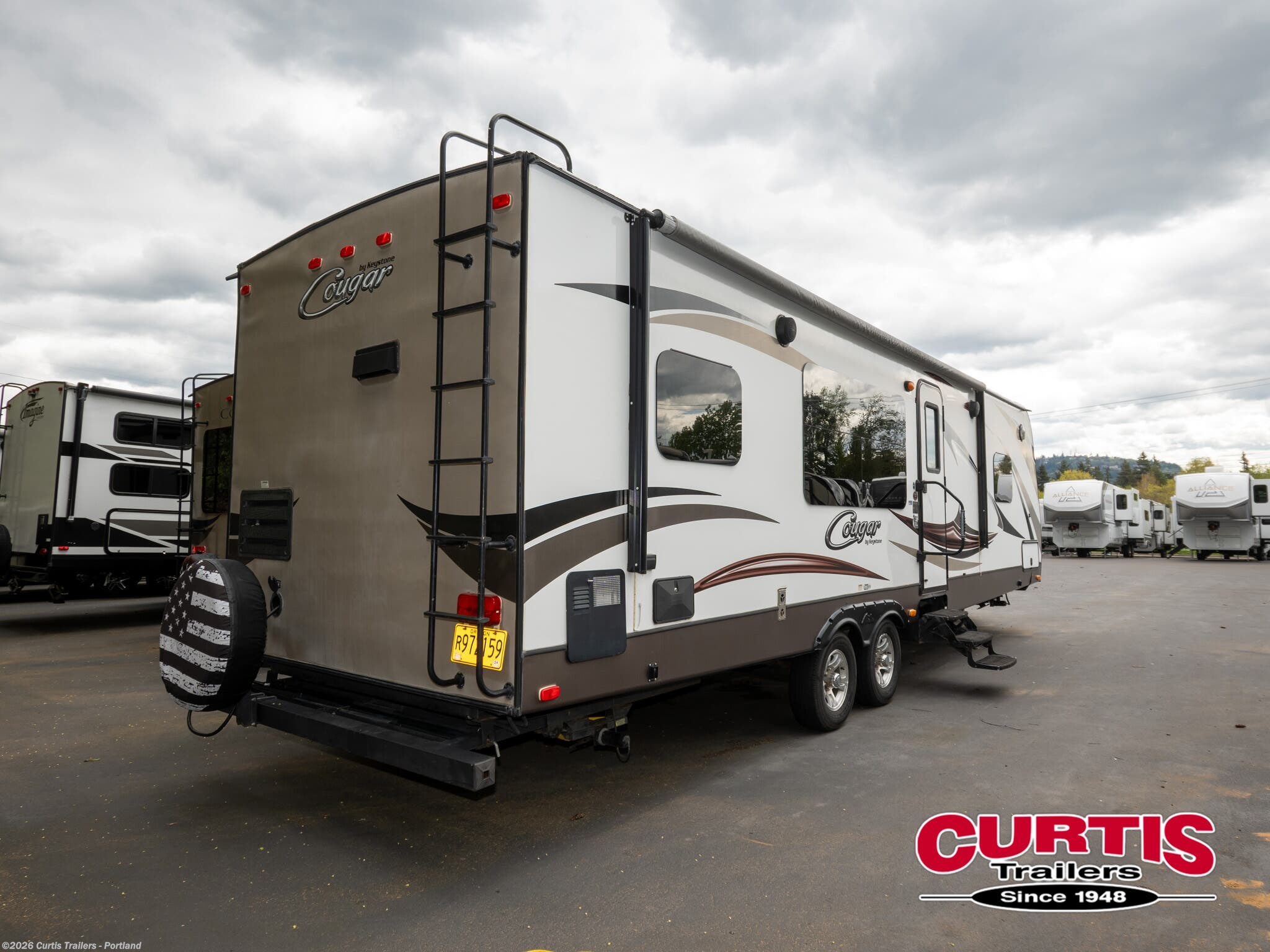 2015 Keystone Cougar Half-Ton 29RKSWE - Used Travel Trailer For Sale by Curtis Trailers - Portland in Portland, Oregon