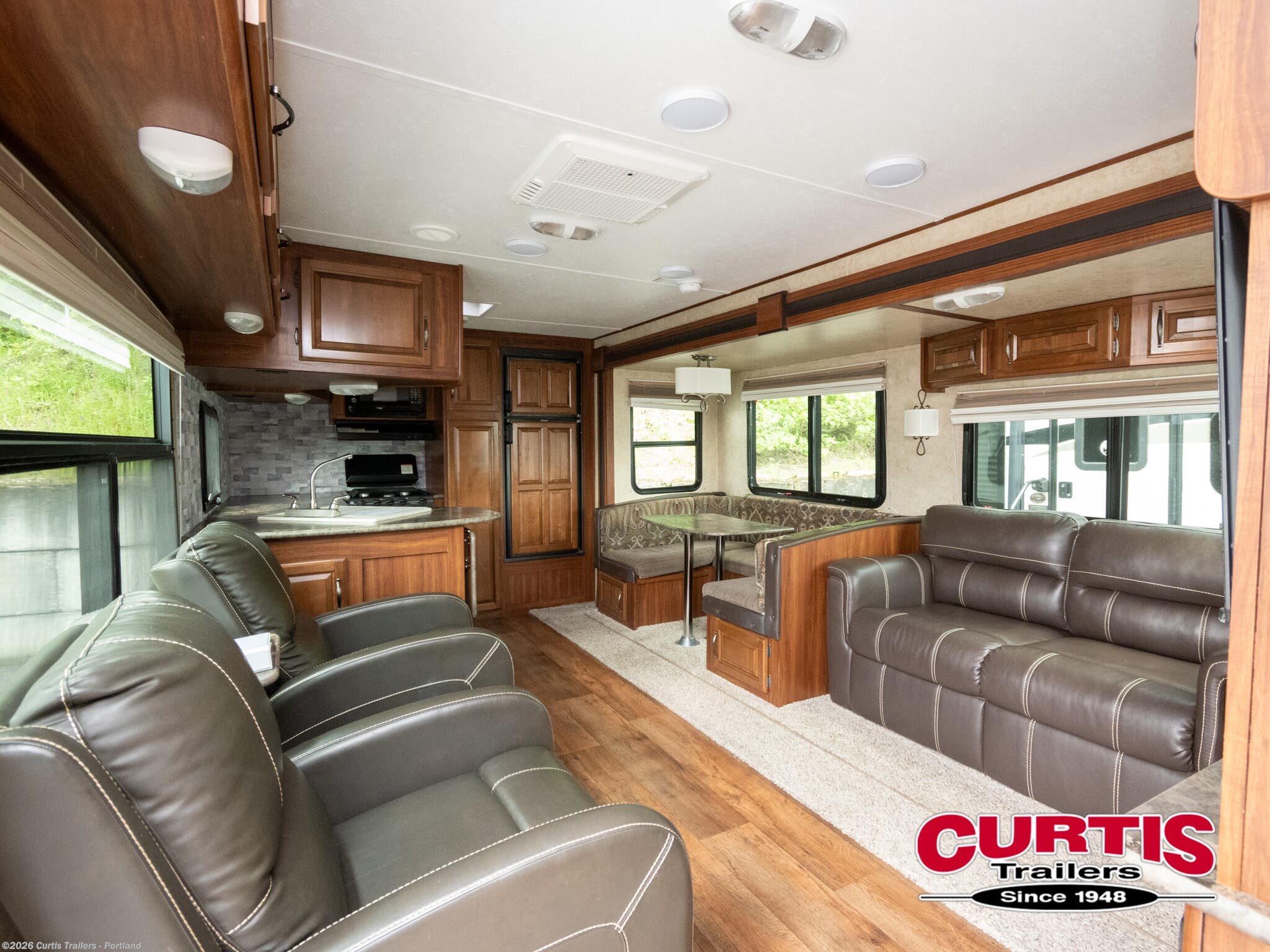 Used 2015 Keystone Cougar Half-Ton 29RKSWE available in Portland, Oregon