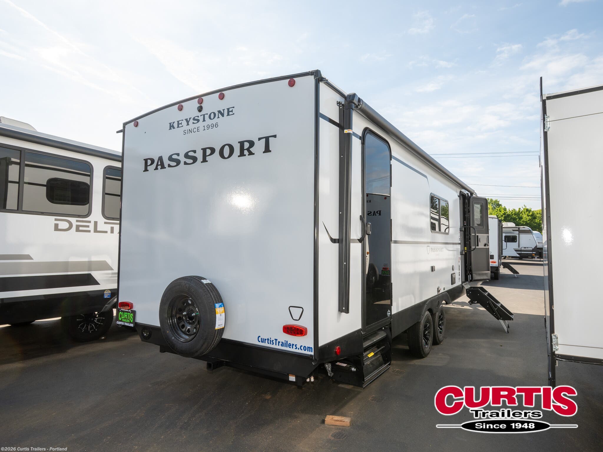 2026 Keystone Passport 260BHCWE - New Travel Trailer For Sale by Curtis Trailers - Portland in Portland, Oregon