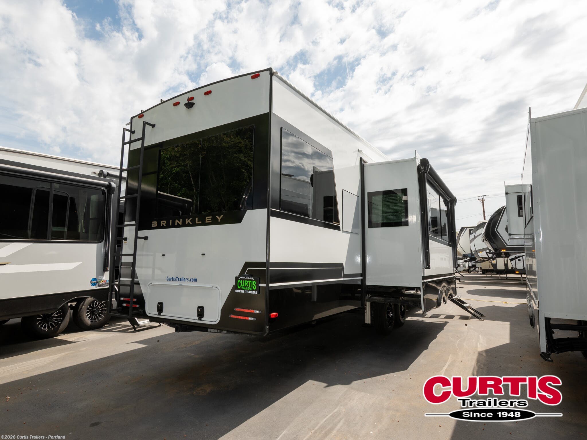 2026 Brinkley RV Model Z 3515 - New Fifth Wheel For Sale by Curtis Trailers - Portland in Portland, Oregon